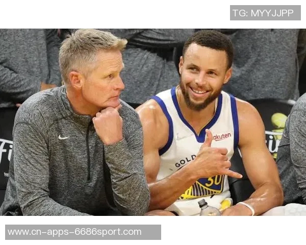 助教分析库里健身与手感的平衡之道探讨运动员体型与技能的关系 助教分析库里健身与手感的平衡之道探讨运动员体型与技能的关系